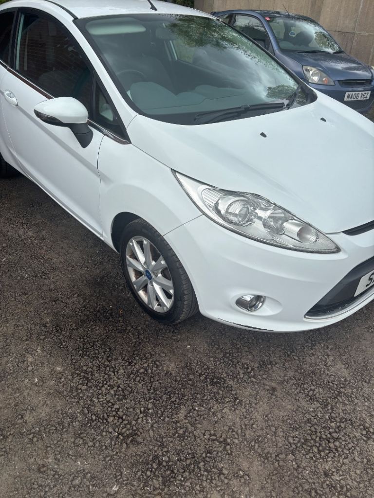 Ford, FIESTA, Hatchback, 2011, Manual, 1242 (cc), 3 doors