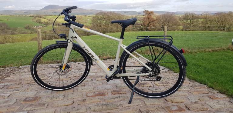 Kinesis Lyfe EBike - Cream - L - 250w - only done 96 miles