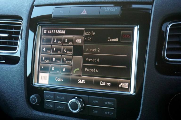 2014 Volkswagen Touareg 3.0 TDI V6 BlueMotion Tech R-Line SUV Diesel Tiptronic 4WD (s/s) 5dr - Ju...