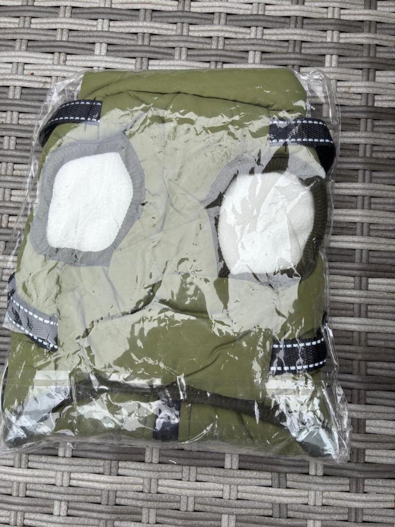 GREEN DOG HARNESS VEST – SIZE L, ADJUSTABLE STRAPS £20