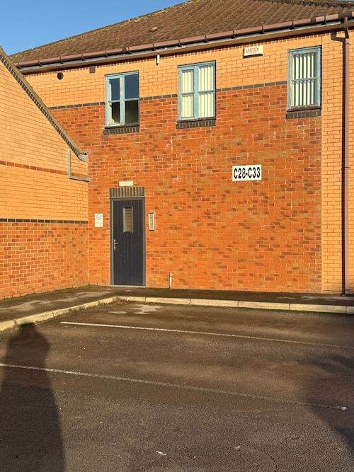 Office C33 -164 Sqr Ft - £360.80 pcm