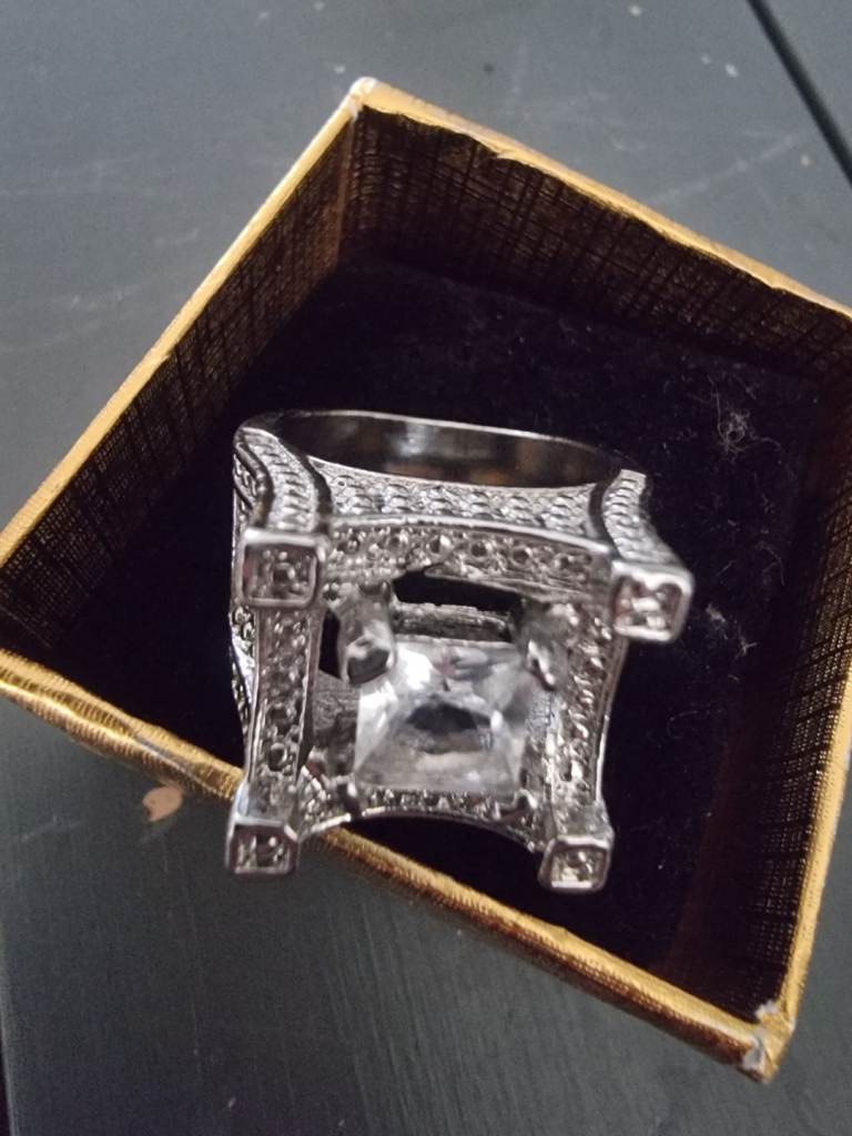 Man ring