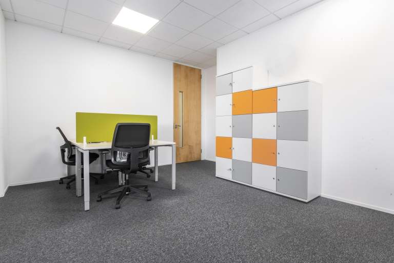 Portsmouth - PO63EZ \ All-Inclusive Coworking Space for Rent