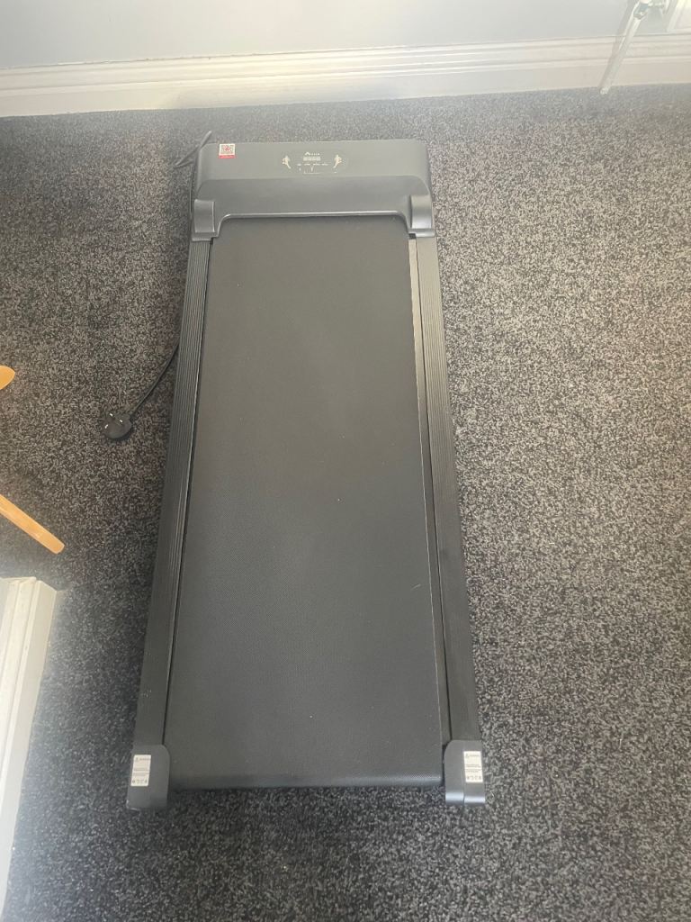 Alivio under desk treadmill used twice 