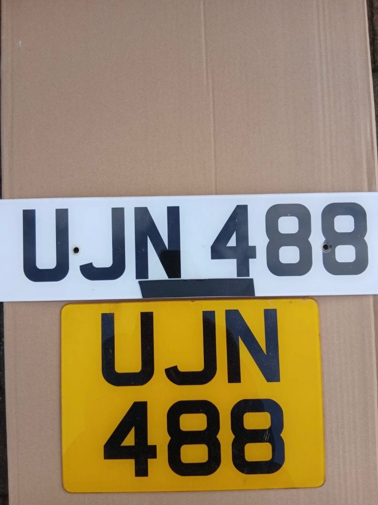 Private registration - UJN 488