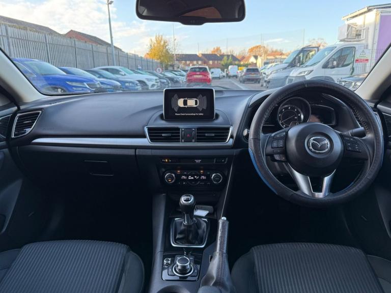 MAZDA MAZDA3 2.2 SKYACTIV-D Sport Nav 2015