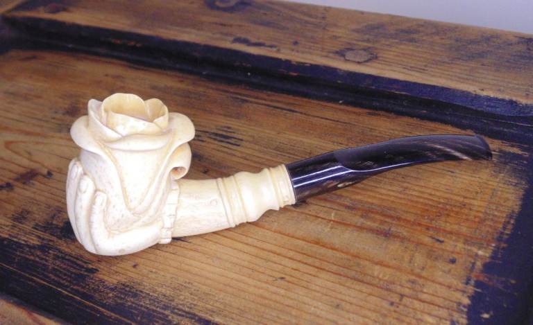 (#G90) bovine hand holding a rose flower pipe ornament (Pick up or post, Dy4 area)