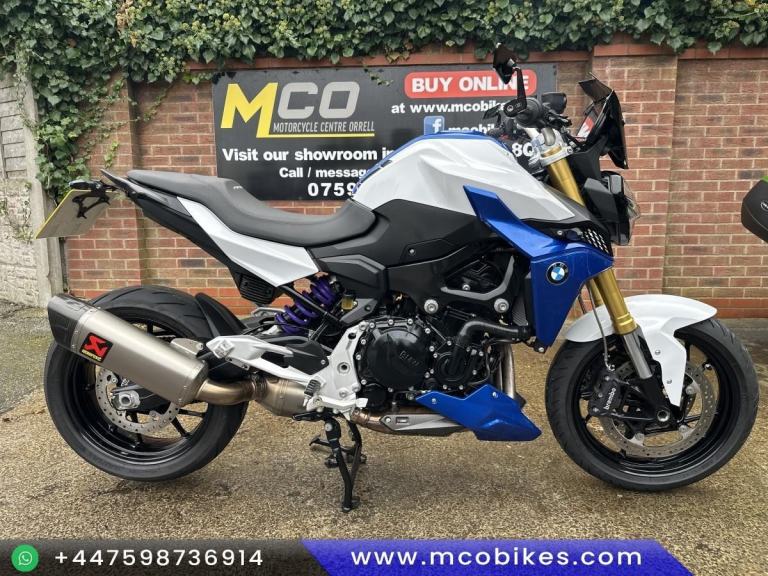 BMW F900R 23reg 8077miles FSH Akro can tail tidy and more