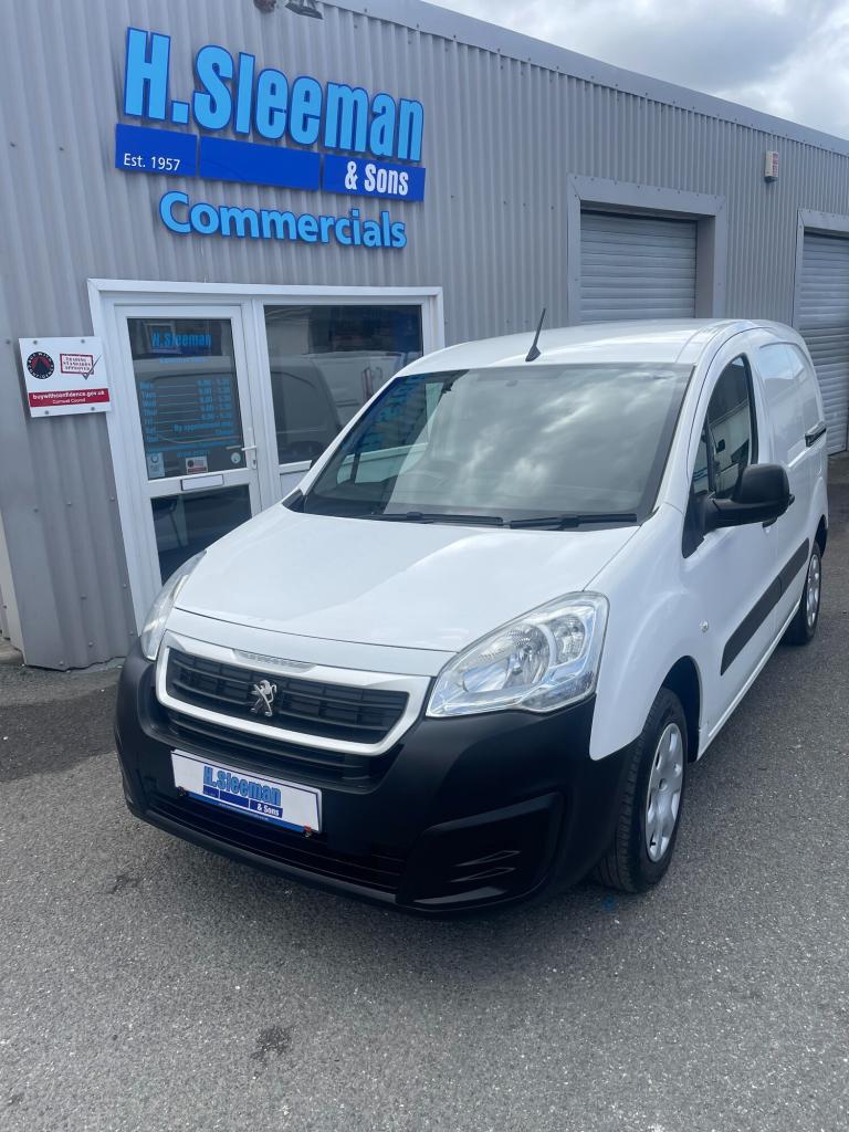 2018 Peugeot Partner 850 1.6 BlueHDi 100 Professional Van [non SS] PANEL VAN DIESEL Manual
