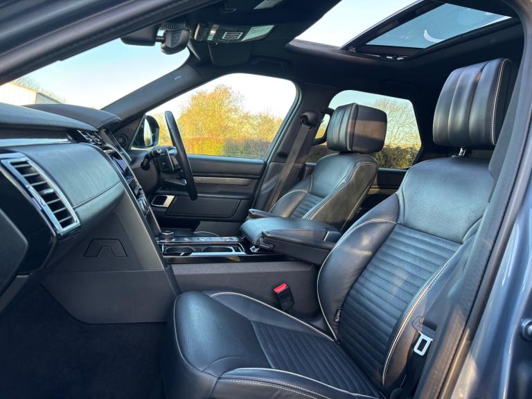 2019 Land Rover Discovery 3.0 SD6 HSE Luxury 5dr Auto ESTATE Diesel Automatic