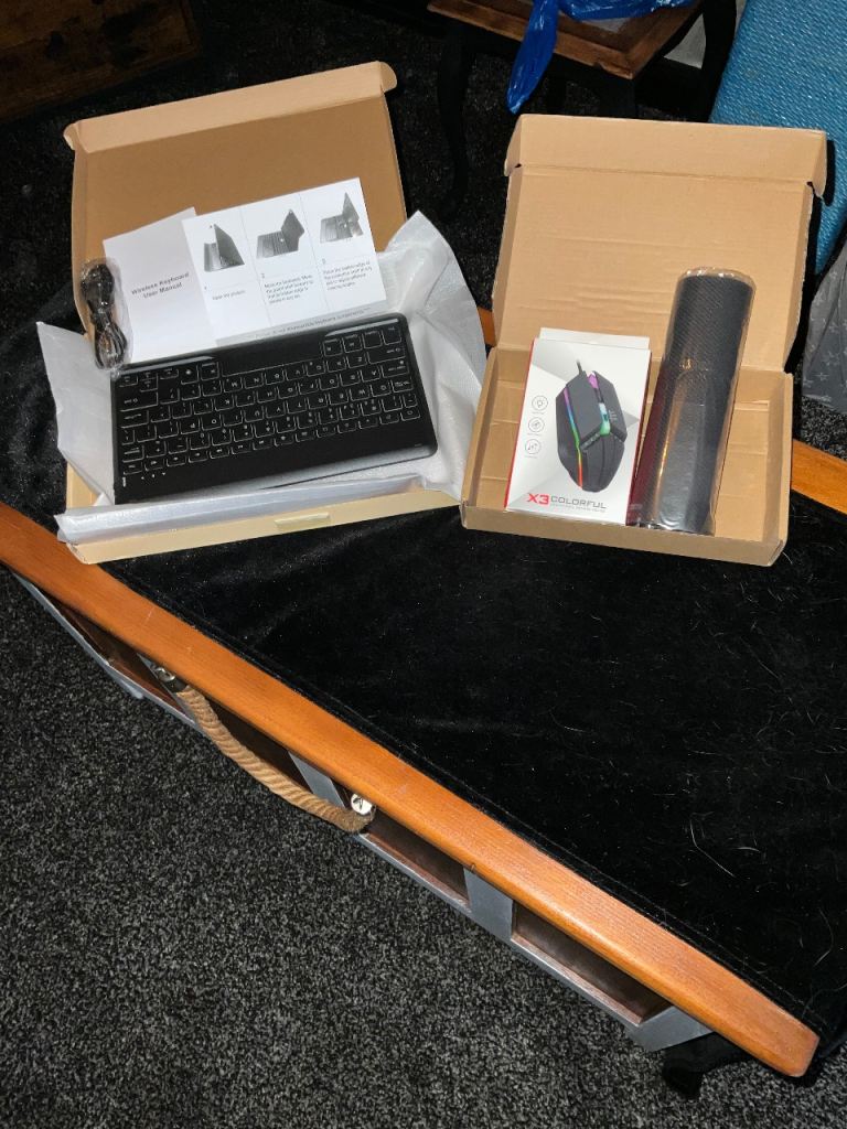 Brand new wireless keyboard and mouse 