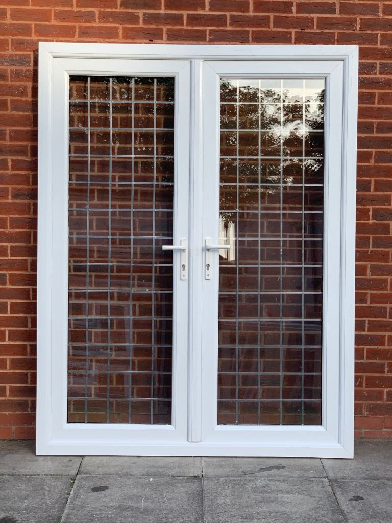 UPVC DOUBLE GLAZED FRENCH PATIO DOOR WITH 3 KEYS 160cm WIDE 210cm HIGH  Can Deliver