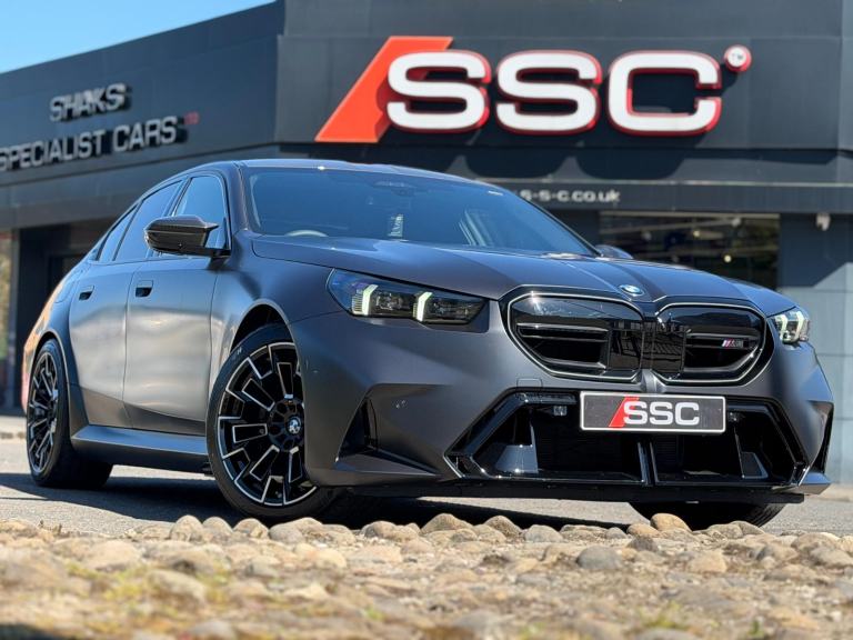 BMW M5 4.4 22.1kWh Steptronic xDrive Euro 6 (s/s) 4dr