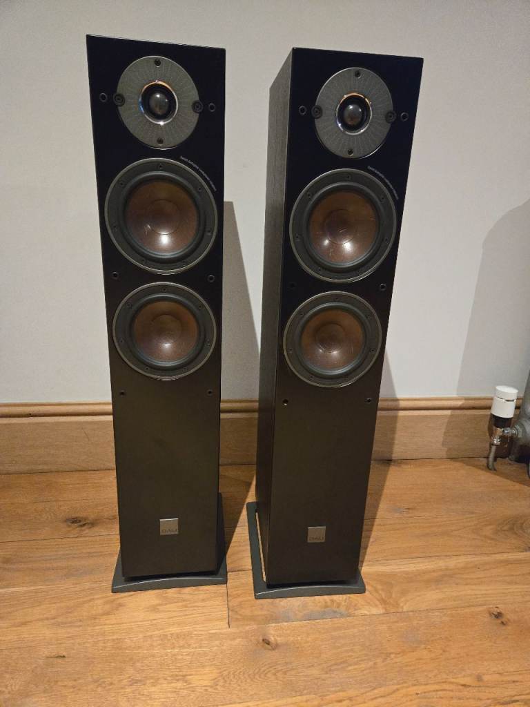 DALI Oberon 5's in immaculate condition