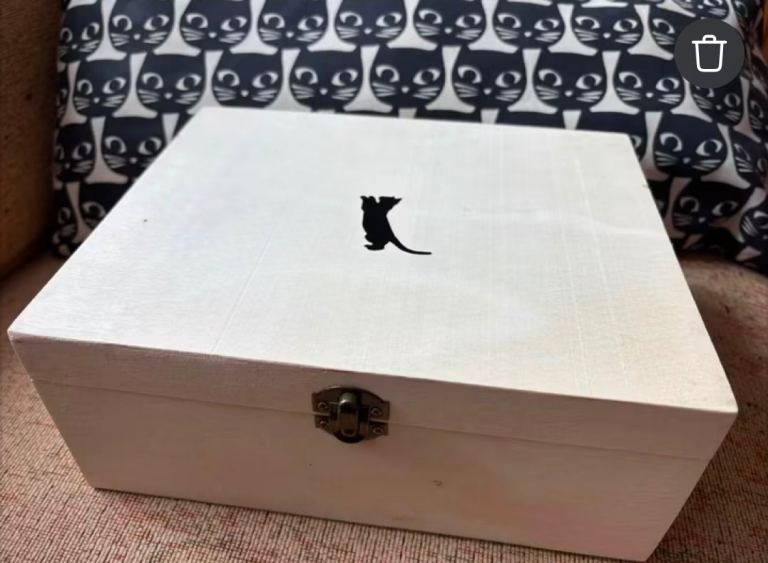 Wooden Black Cat Memorial Keepsake Box. Excellent Condition. 