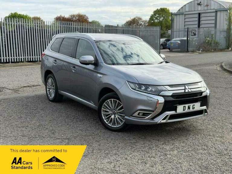 2018 Mitsubishi Outlander 2.4h TwinMotor 13.8kWh 4h CVT 4WD Euro 6 (s/s) 5dr ESTATE Petrol/Electr...