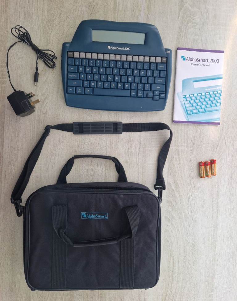 AlphaSmart 3000 Portable Word Processor Vintage Keyboard Writer with accessories