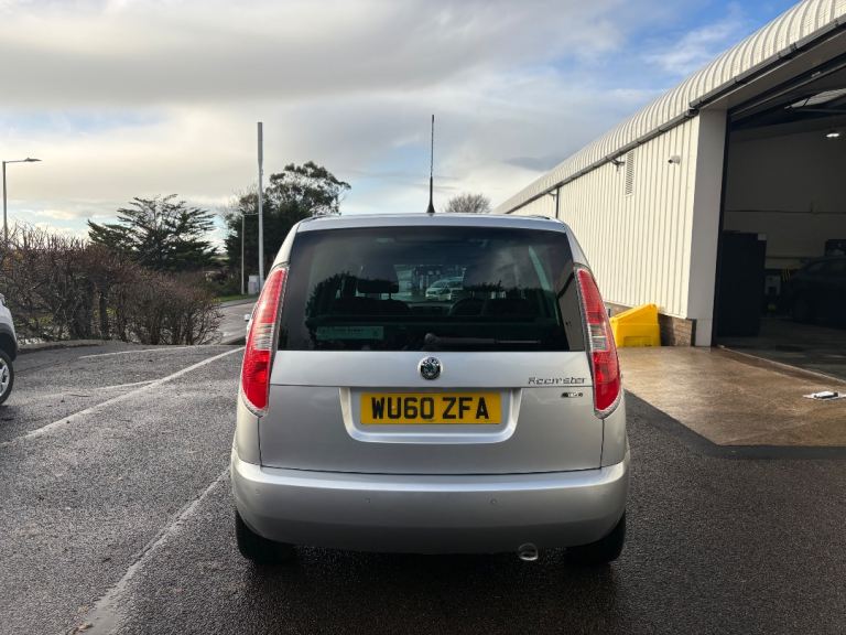 Skoda, ROOMSTER, MPV, 2010, Semi-Auto, 1197 (cc), 5 doors