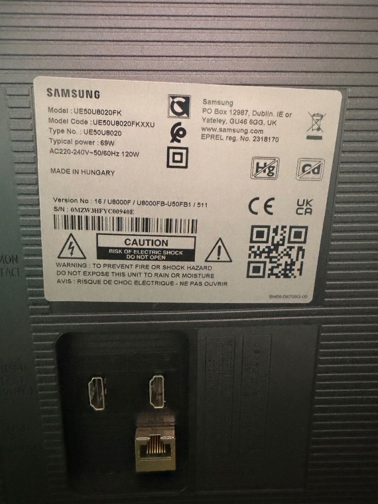 Samsung UE50RU8020 50-inch Smart TV – Good Condition