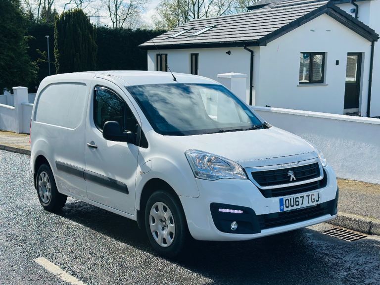AUTOMATIC ELECTRIC 2017 PEUGEOT PARTNER VAN **LOW MILES, MOT**