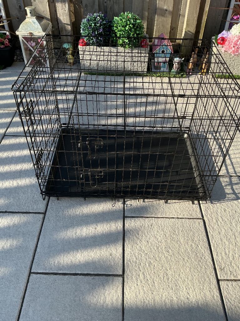 Dog crate Medium size