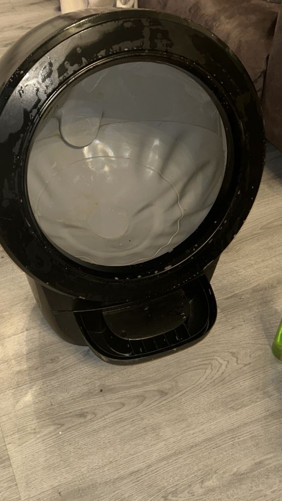 Whisker Litter-Robot 4 Automatic Self-Cleaning Cat Litter Tray – Used