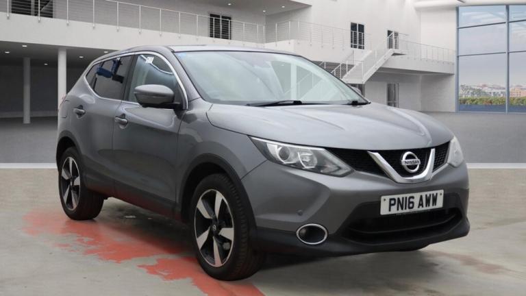 2016 Nissan Qashqai 1.2 DiG-T N-Connecta 5dr ++ NAV / CAMERA / ULEZ / DAB ++ HATCHBACK Petrol Manual