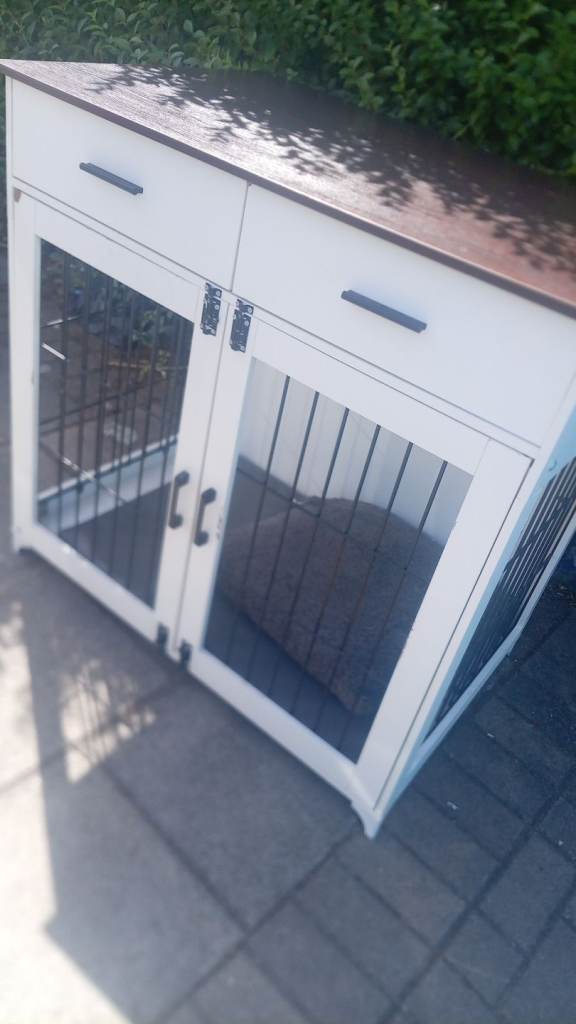 Dog cage, for sale great condition 