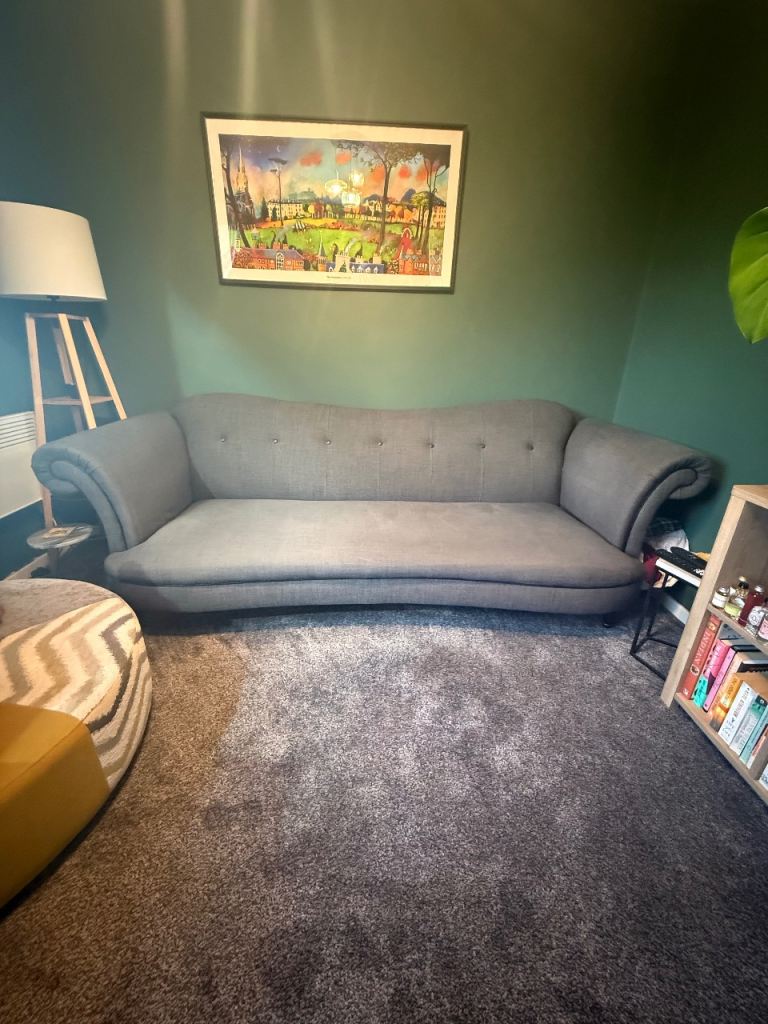 4 seater sofa FREE 