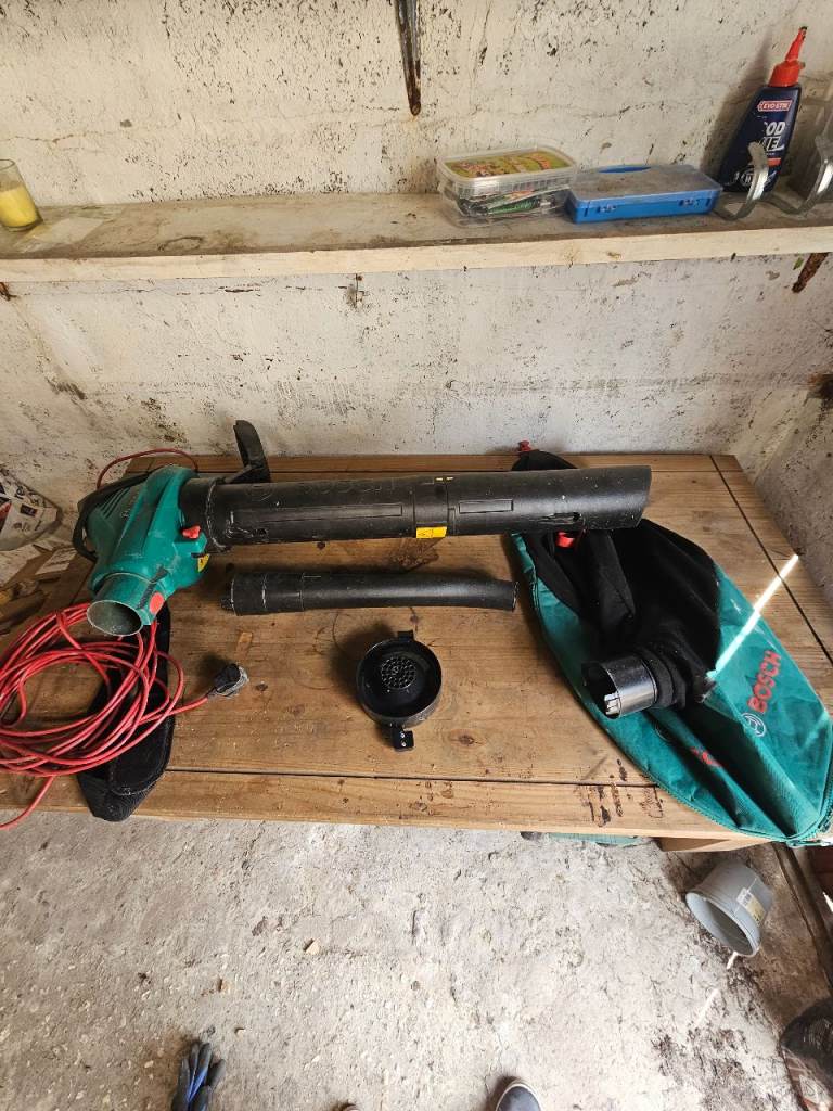 Bosch Garden Leaf Blower/Vacuum – Good Condition