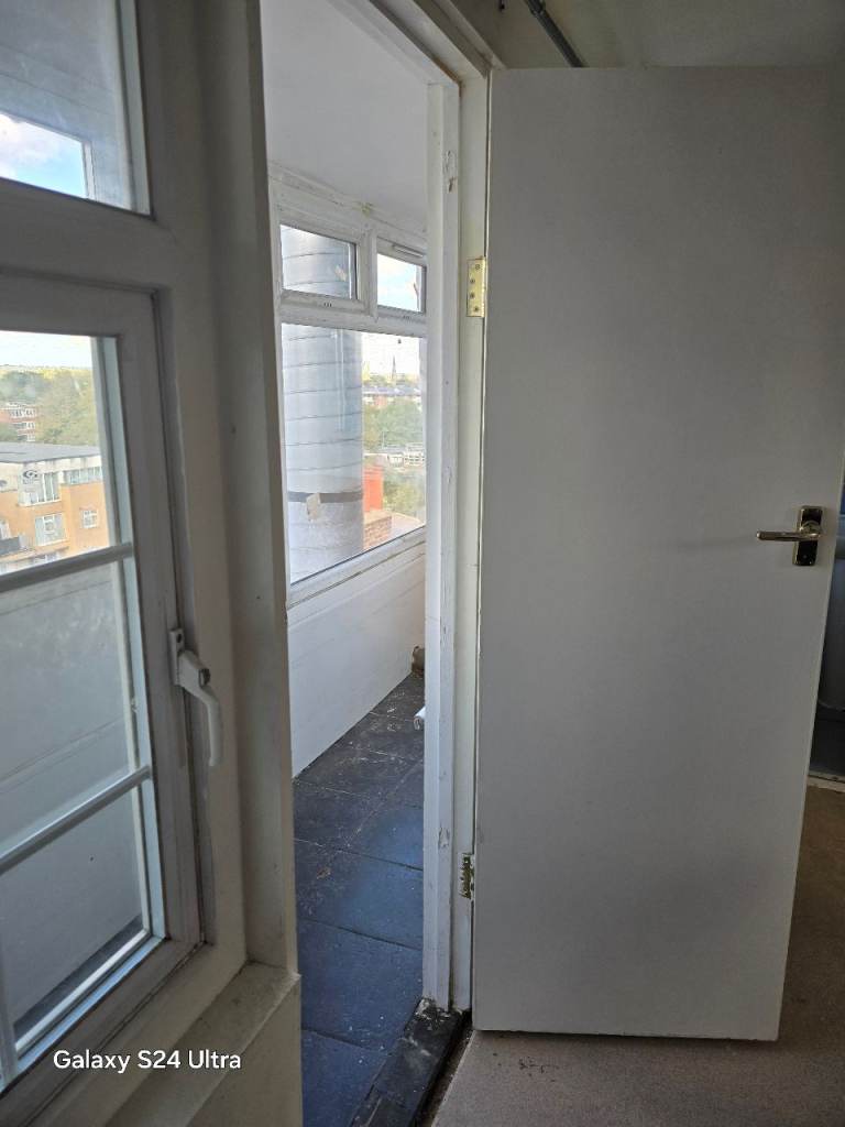 Large Studio Flat