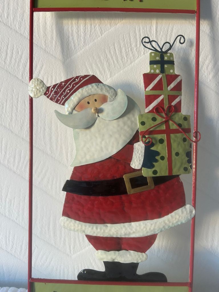 Hanging merry Xmas with Santa 