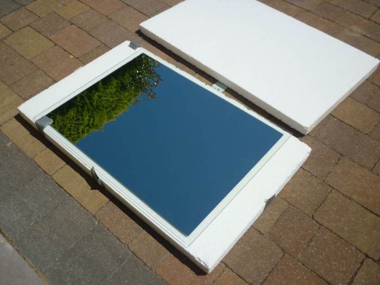Rectangular frameless bathroom mirror with optional led light.