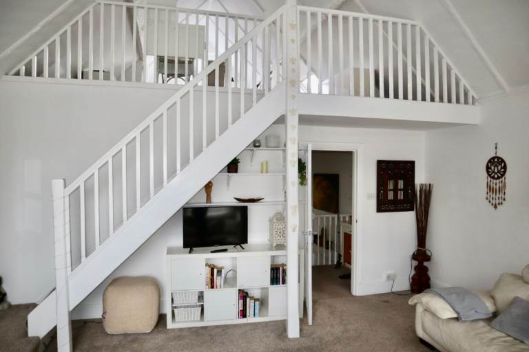 2 Bed Flat, Ethelbert Square, CT8