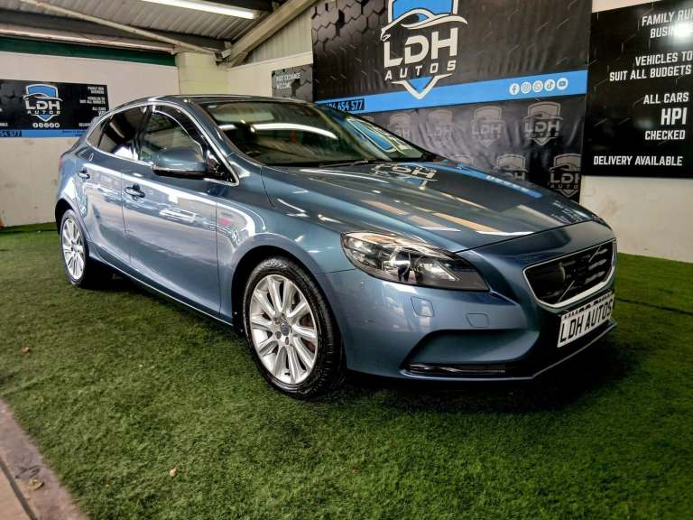 2013 Volvo V40 D3 SE Lux Nav 5dr Geartronic HATCHBACK DIESEL Automatic