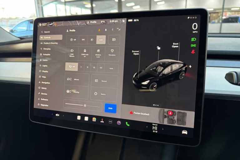 2022 Tesla Model 3 Standard Range Plus Saloon 4dr Electric Auto RWD (241 bhp) Saloon Electric Aut...