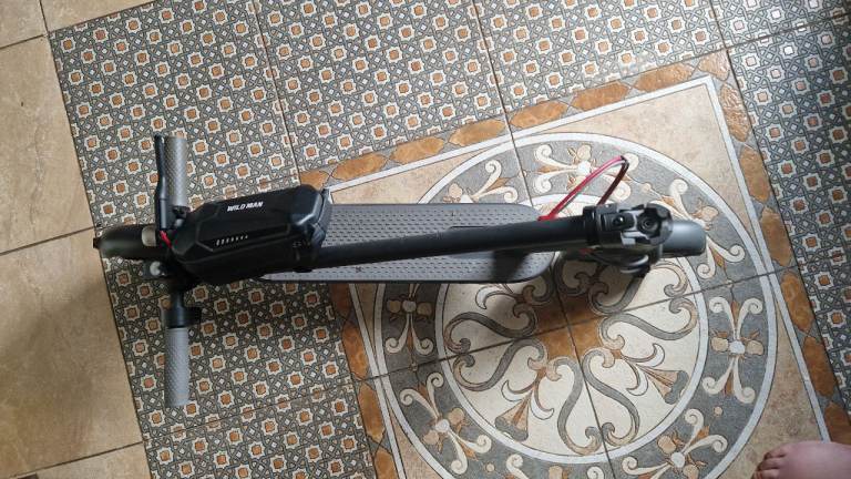 Xiaomi Mi M365 Electric Scooter – Grey, For Parts