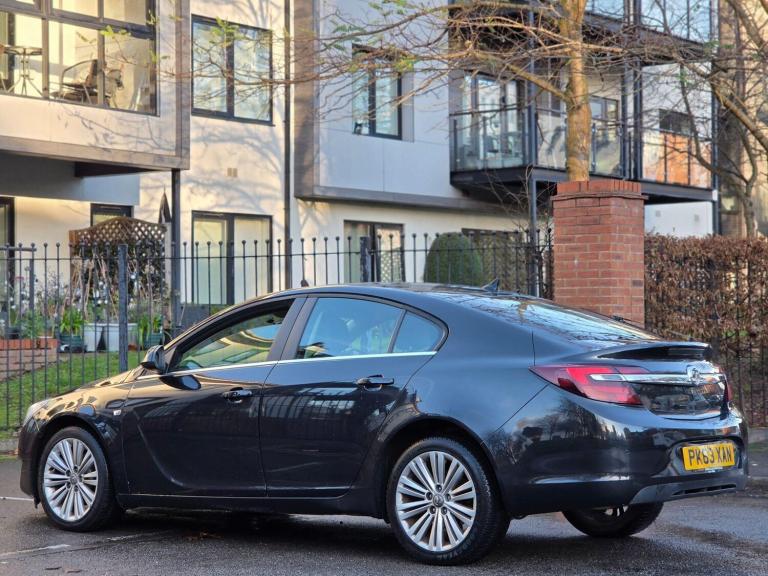 2013 Vauxhall Insignia 2.0 CDTi ecoFLEX Design Nav 5dr [Start Stop] HATCHBACK DIESEL Manual