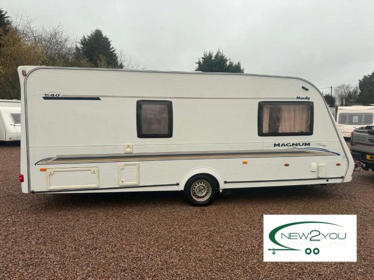 2005 Compass Magnum 540 4 Berth FIXED BED Caravan - STOCK H017