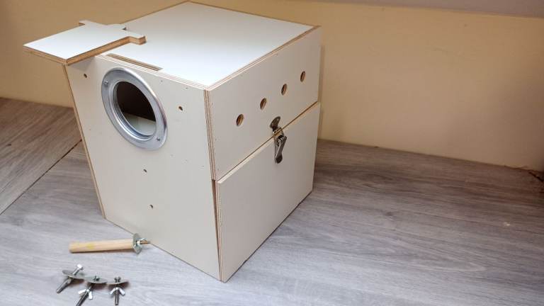 Breeding box,nest box 25*25*30 cm H