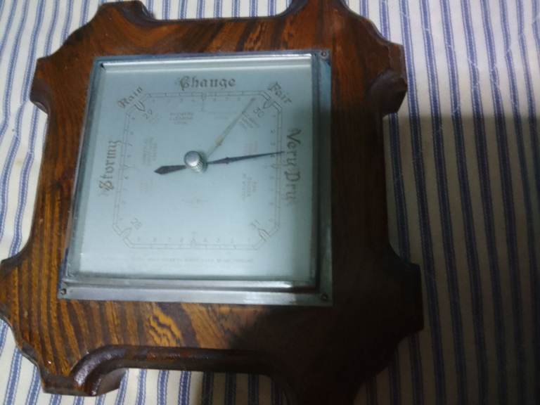 Vintage Wooden Barometer – Good Condition, Wall Hanging