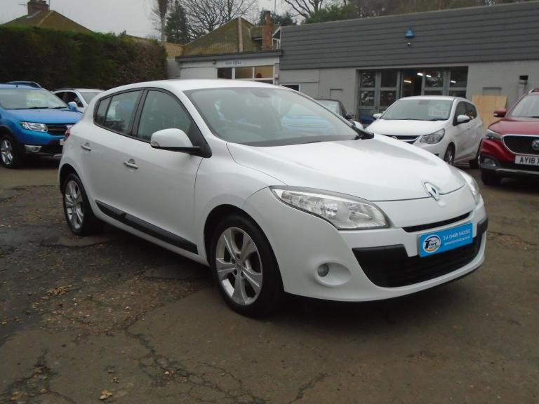 2011 Renault Megane 1.4 16V TCE Dynamique TomTom 5dr HATCHBACK Petrol Manual