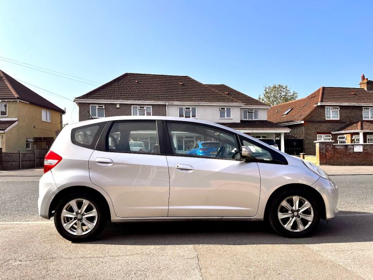 2013 HONDA JAZZ 1.4 ES-T **SAT NAV MODEL**