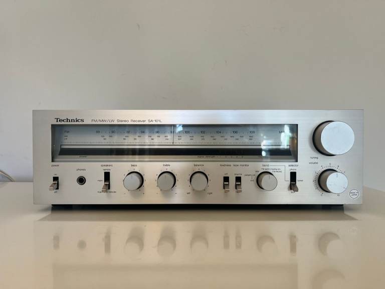 Vintage Technics SA-101L FM/MW/LW Stereo Receiver/Amplifier
