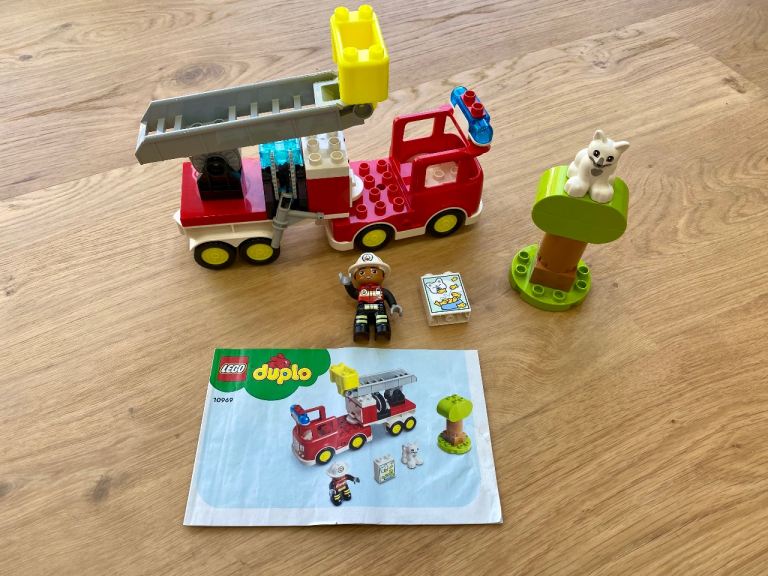 LEGO Duplo 10969 Fire Engine - Complete with Instructions