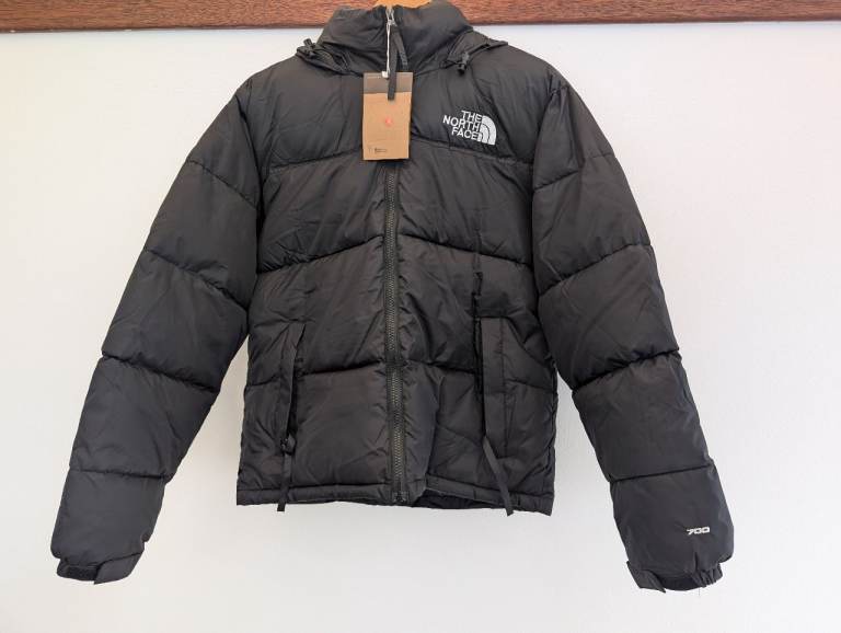 BNWT north face 700 puffer jacket size S