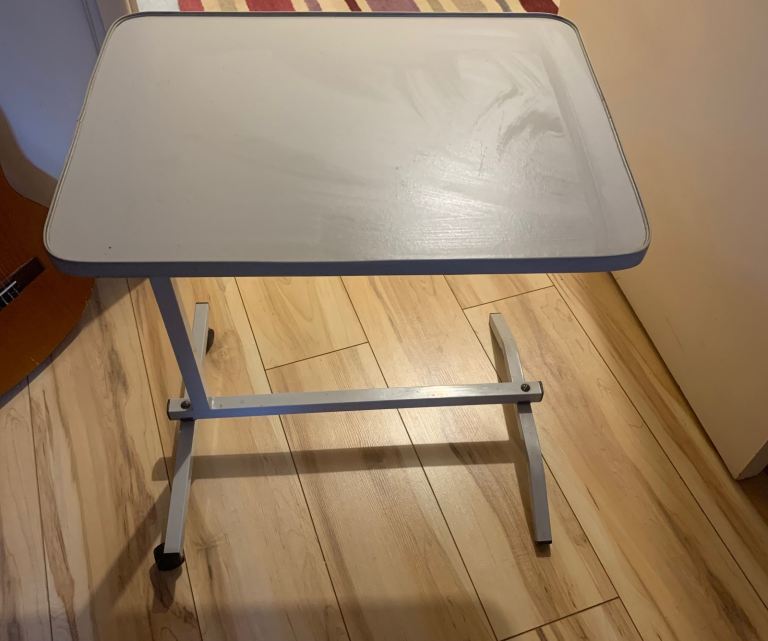 Adjustable side table 