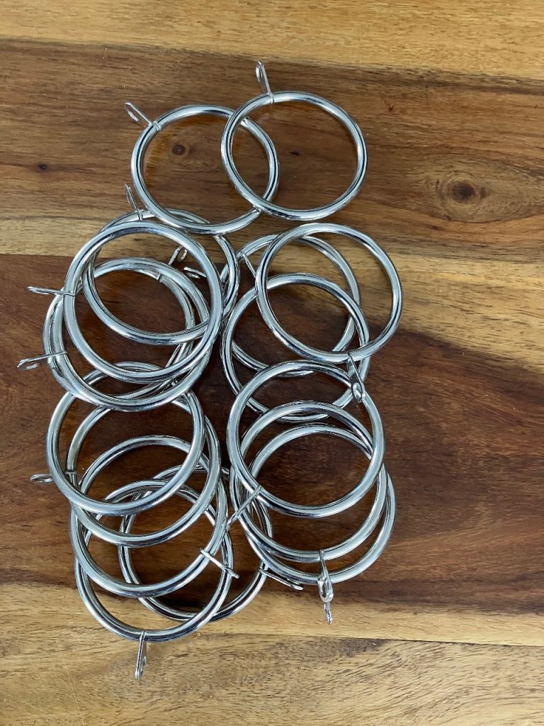 Metal chrome curtain pole rings