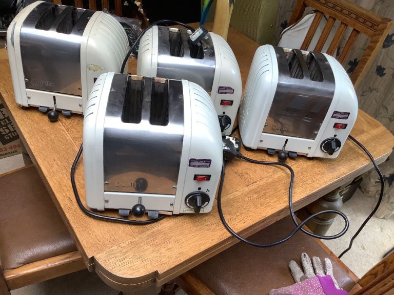 4 x DUALIT TOASTER 2 slice MODEL 20248 all elements working ex Uni READ …