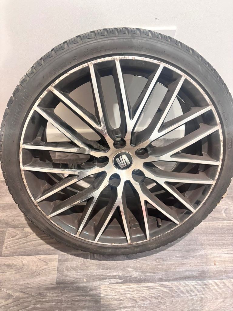 Seat Leon cupra black edition wheels 